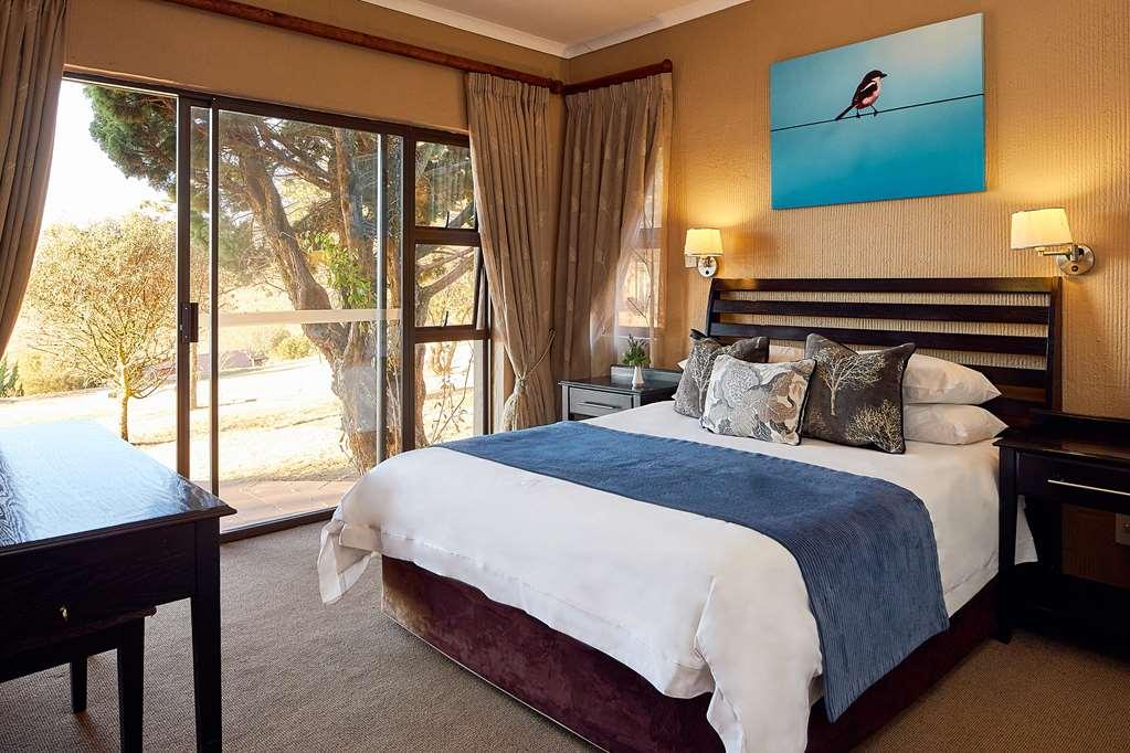 First Group Qwantani Hotel Harrismith Kamer foto