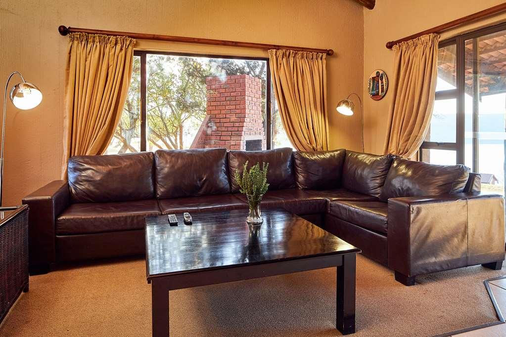 First Group Qwantani Hotel Harrismith Kamer foto