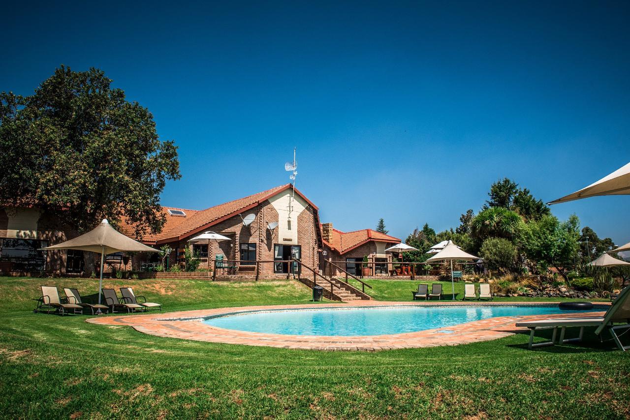 First Group Qwantani Hotel Harrismith Buitenkant foto