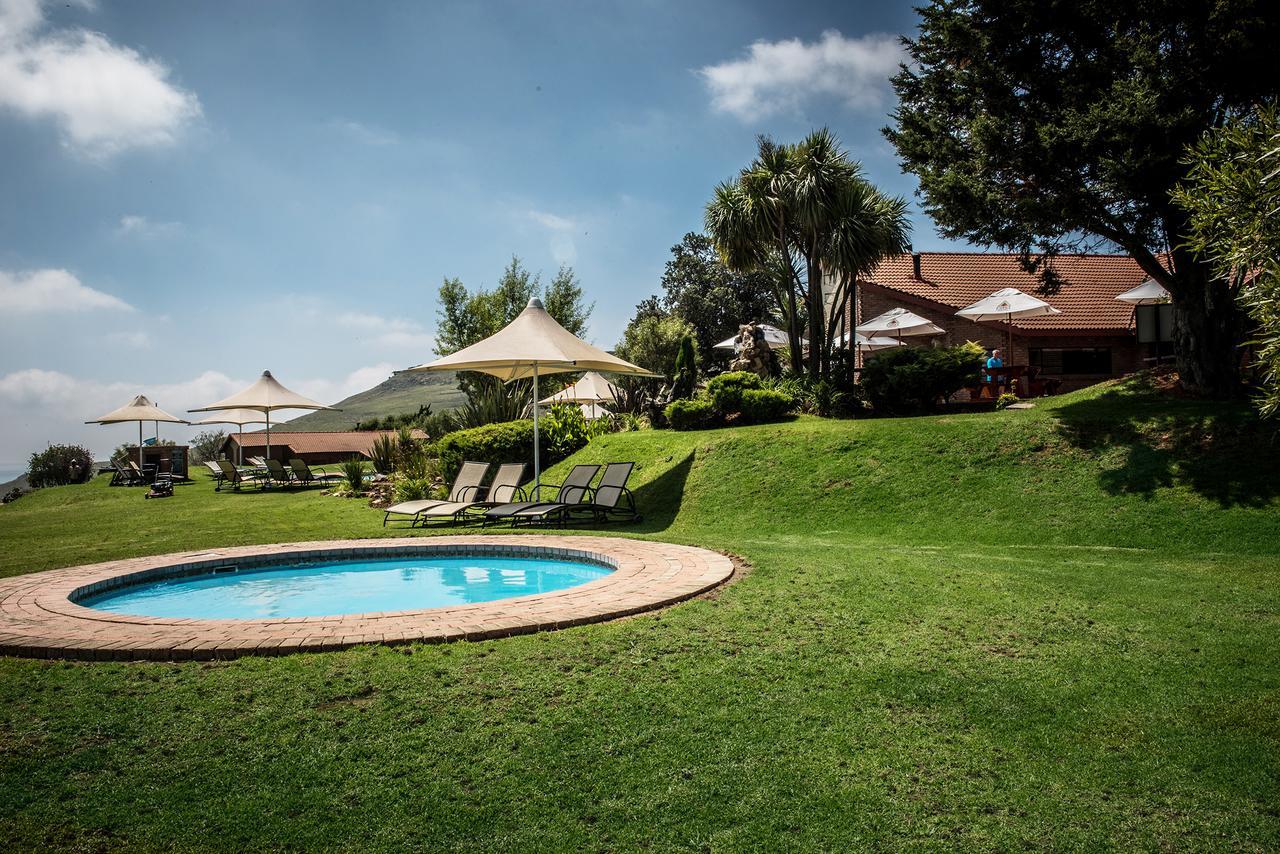 First Group Qwantani Hotel Harrismith Buitenkant foto