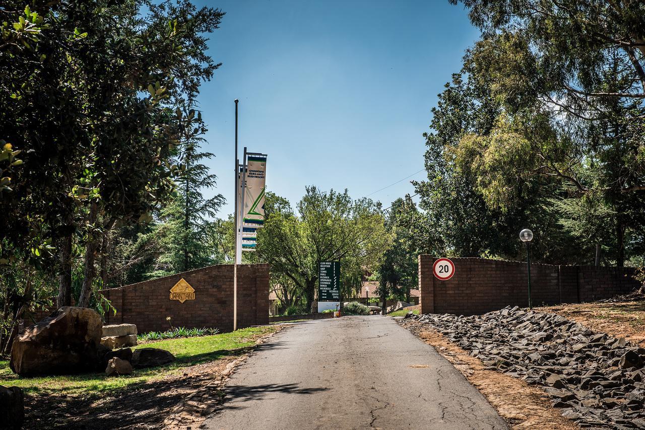 First Group Qwantani Hotel Harrismith Buitenkant foto